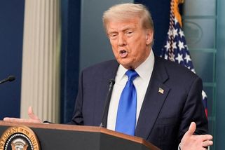 Trump: Pokud Putin neuzavře příměří do 50 dní, přijdou devastující sankce - Novinky